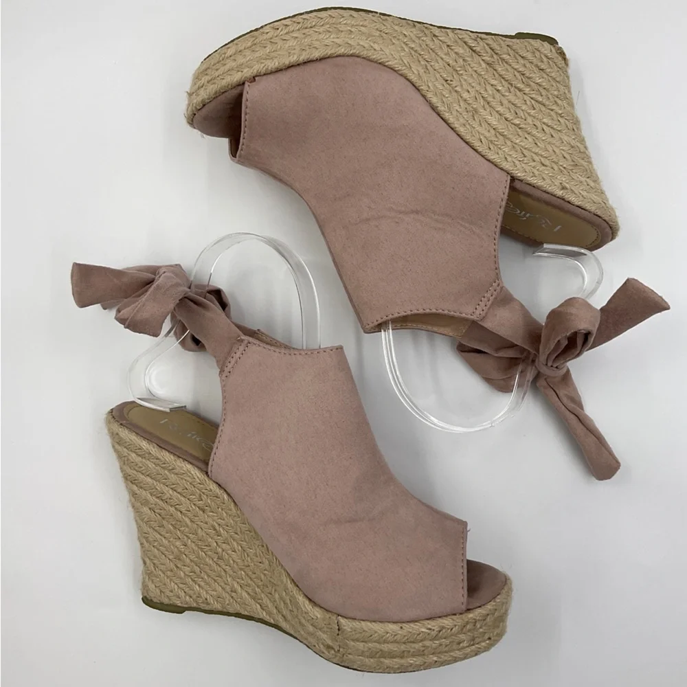 Refresh EUC Miya Pink Suede Espadrille Wedges Ribbon Tie Back Open Toe Size 8.5